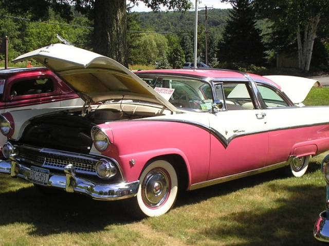 55 Ford Crown Vic